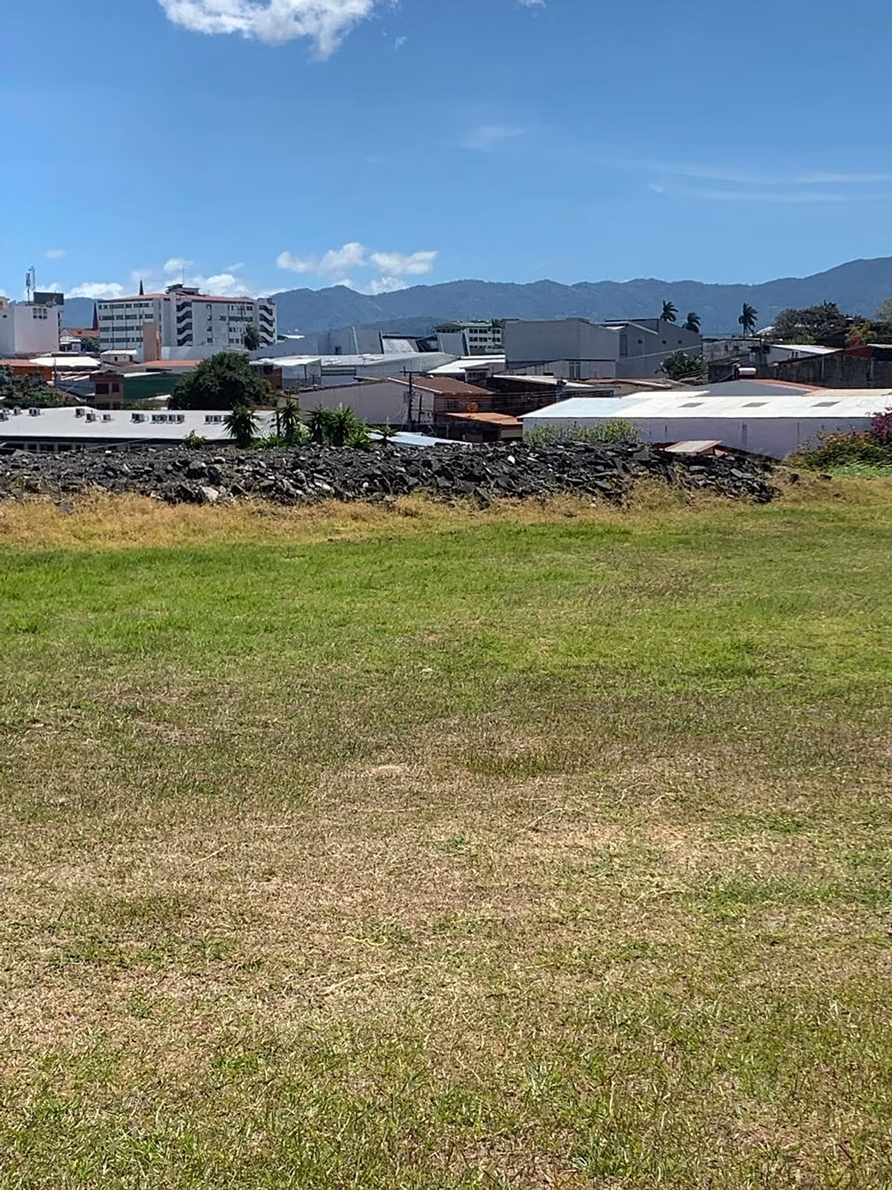Mixed-use property ideal for business in downtown San José — photo 8 of 10