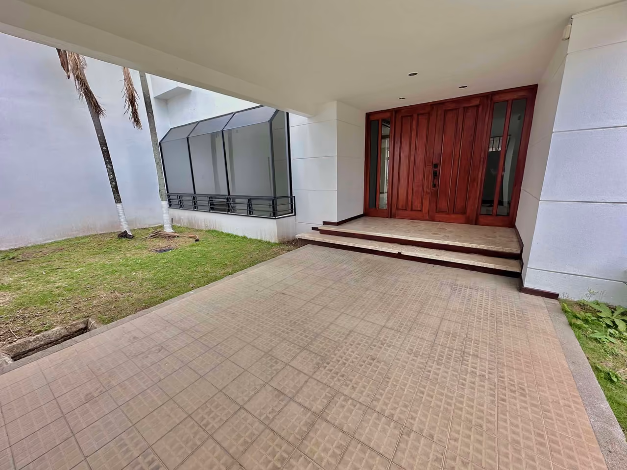 Impresionante casa en Rohrmoser Nunciatura — foto 2 de 20