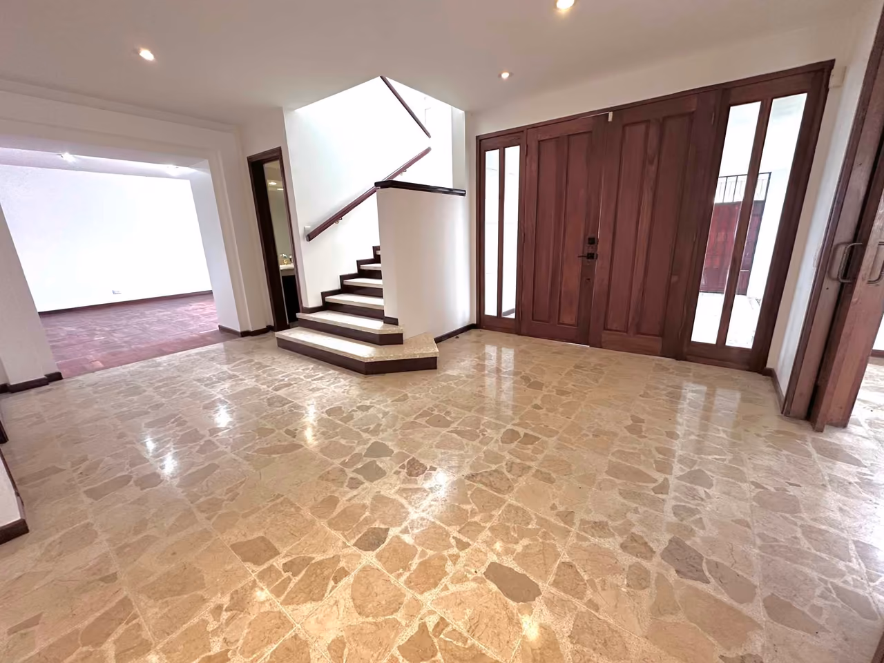 Impresionante casa en Rohrmoser Nunciatura — foto 7 de 20