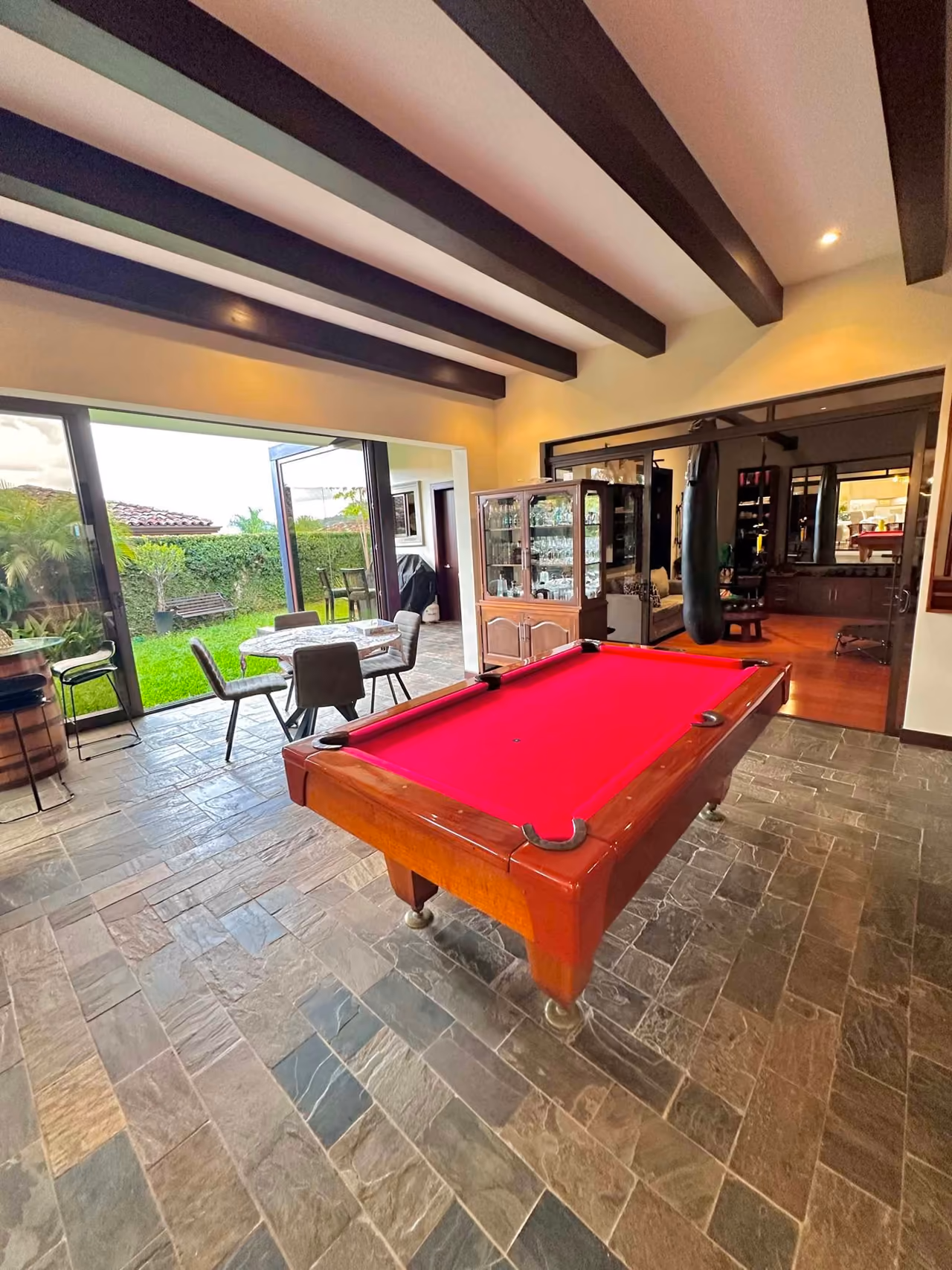Casa en Escazú Jaboncillos — foto 3 de 22