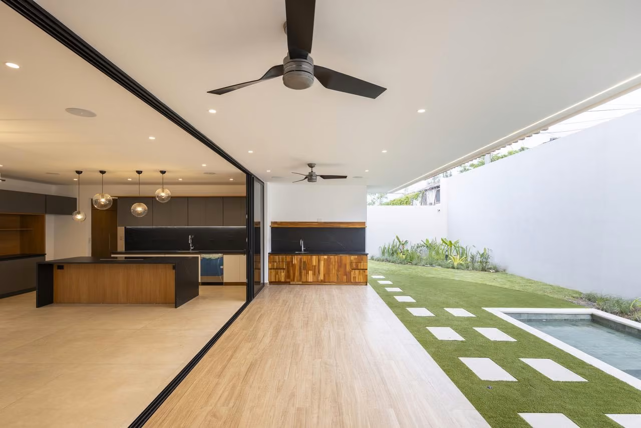 Casa moderna y espectacular en Escazú — foto 4 de 16