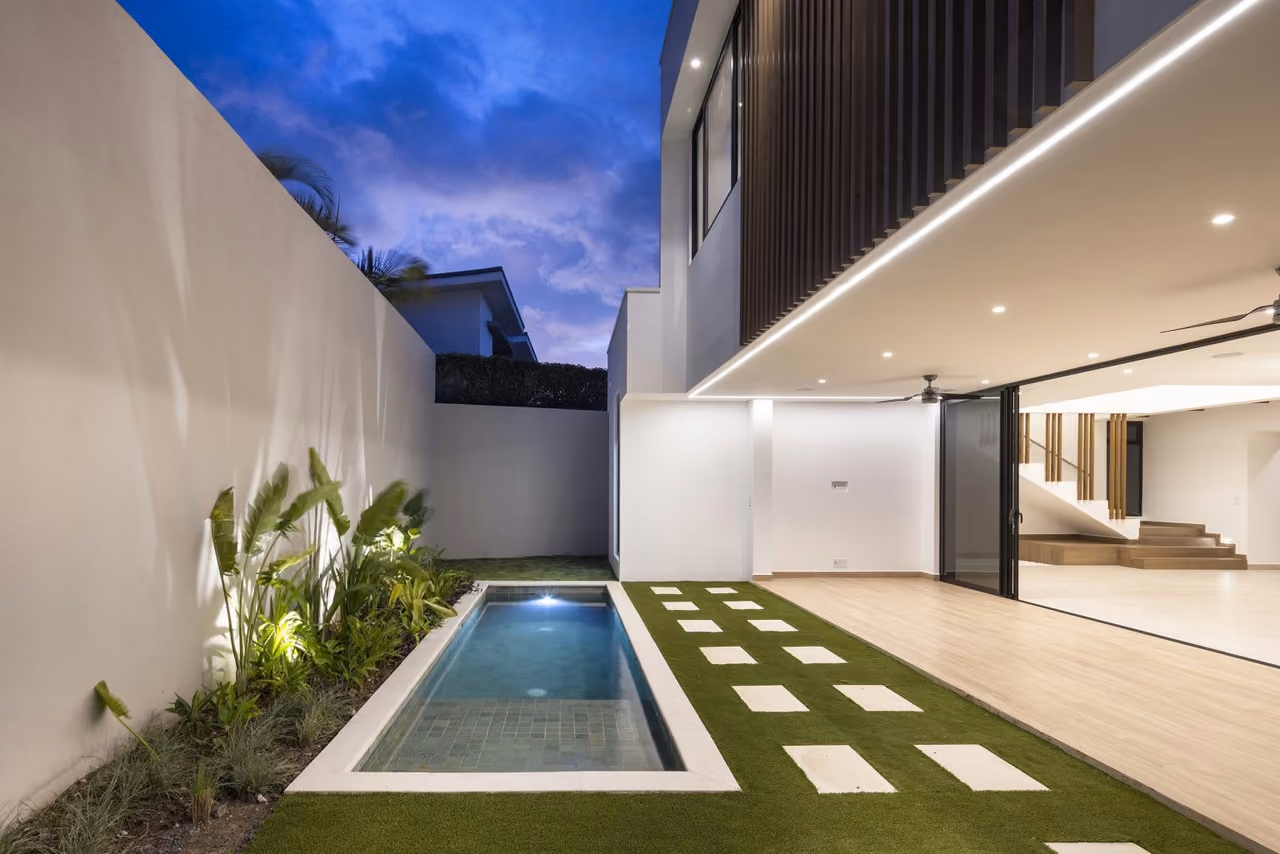 Casa moderna y espectacular en Escazú — foto 12 de 16
