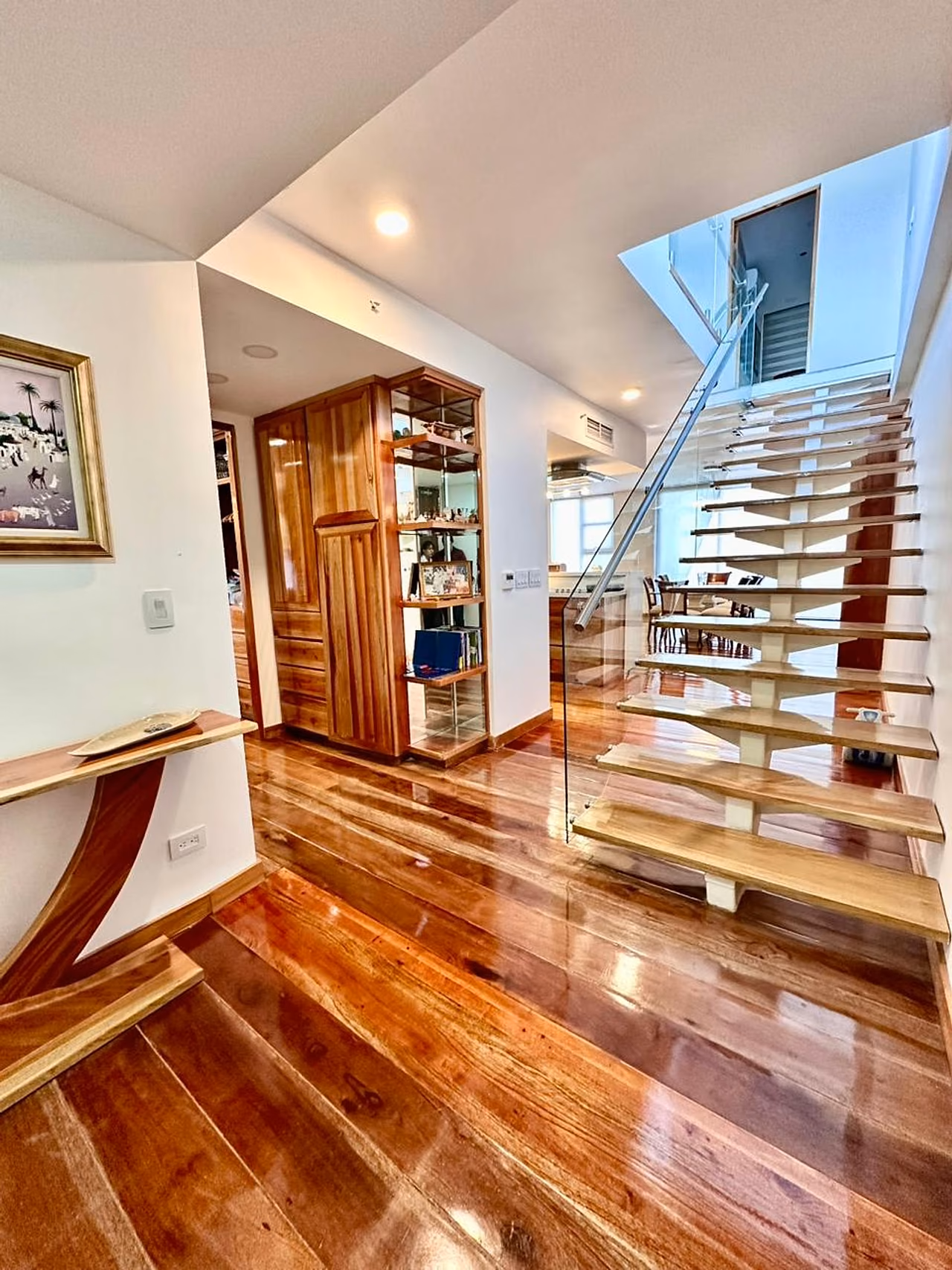 Penthouse in Nunciatura — photo 1 of 18