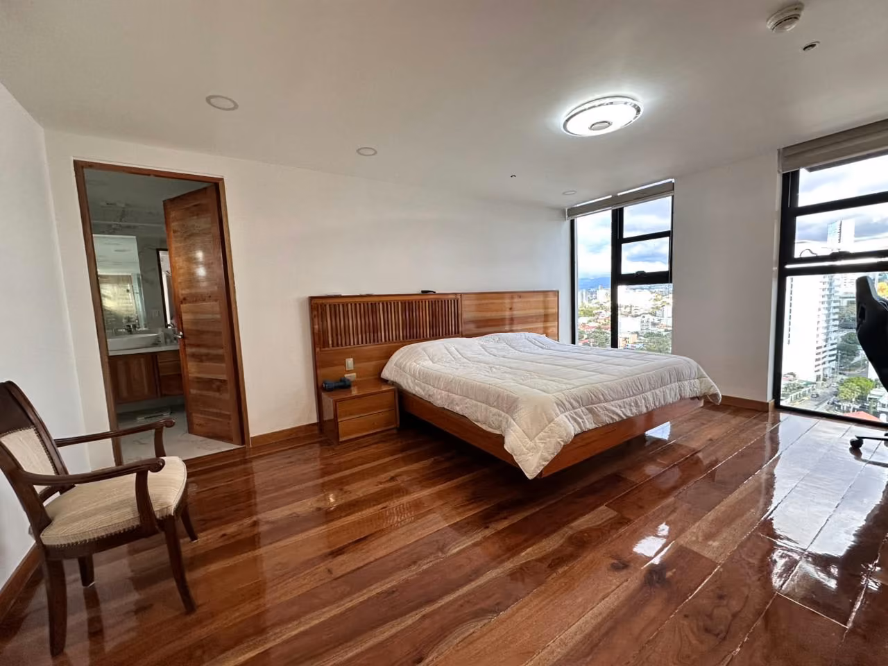 Penthouse in Nunciatura — photo 10 of 18
