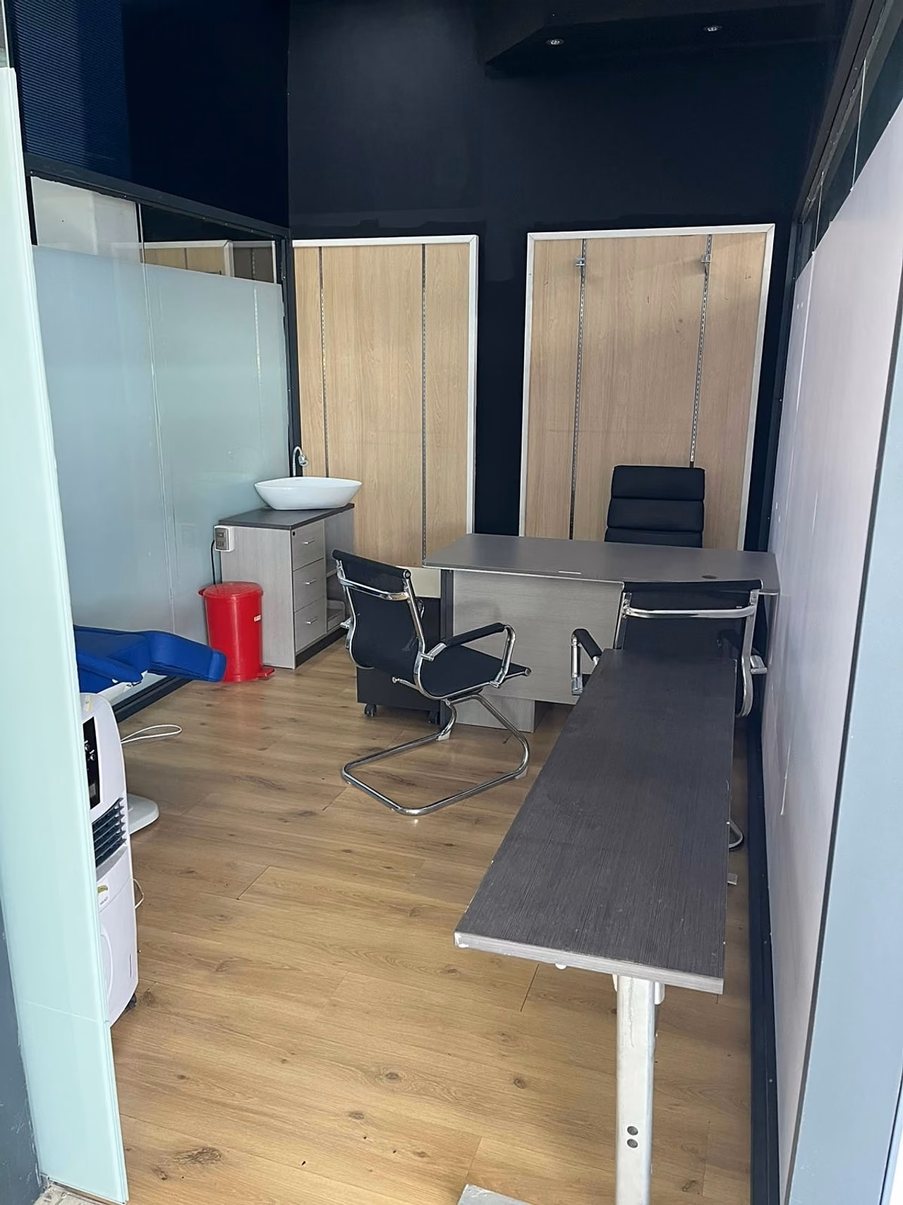 Local comercial y oficinas en Pavas — foto 12 de 20
