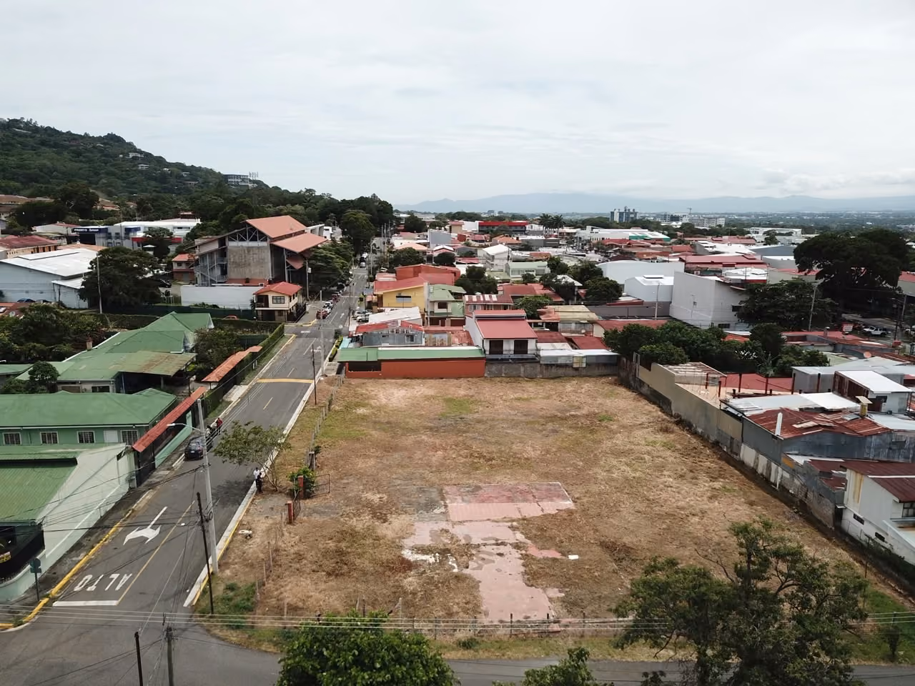 Lote comercial en Santa Ana centro — foto 4 de 12