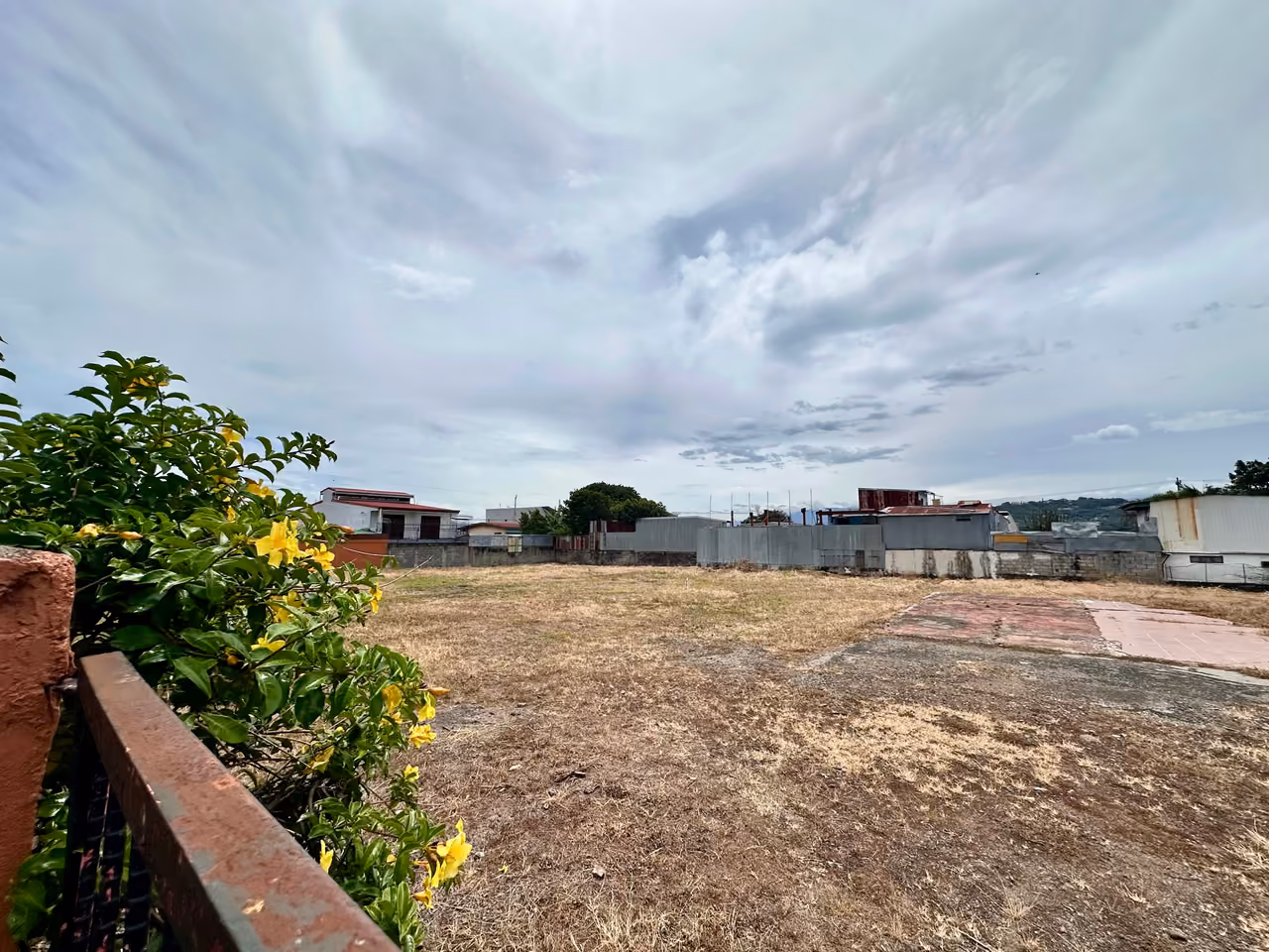 Lote comercial en Santa Ana centro — foto 9 de 12