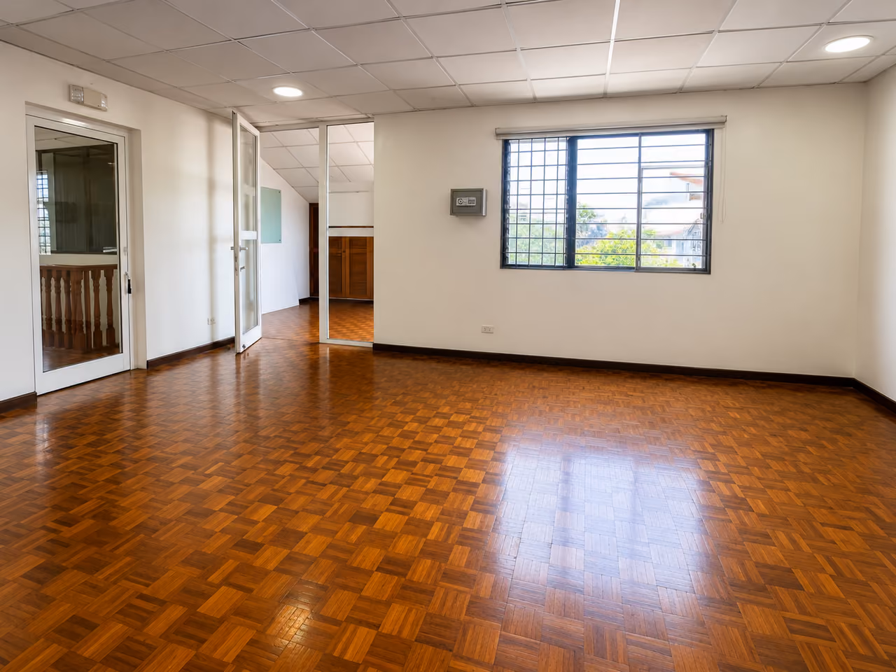 House in Nunciatura for offices or residential use — photo 7 of 20