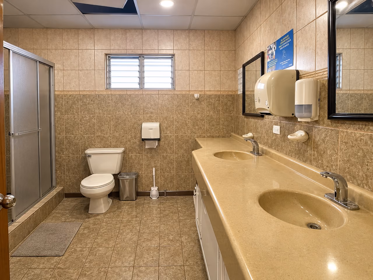 House in Nunciatura for offices or residential use — photo 8 of 20