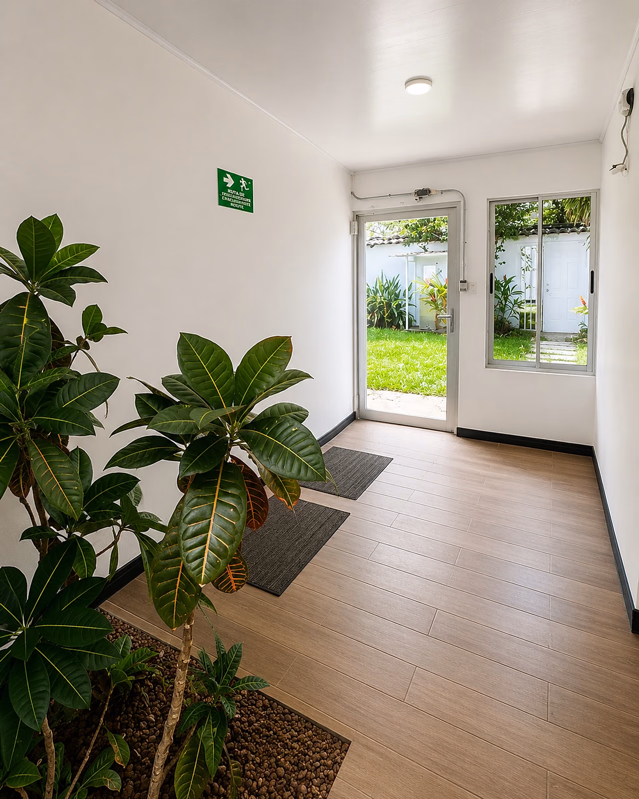 House in Nunciatura for offices or residential use — photo 11 of 20