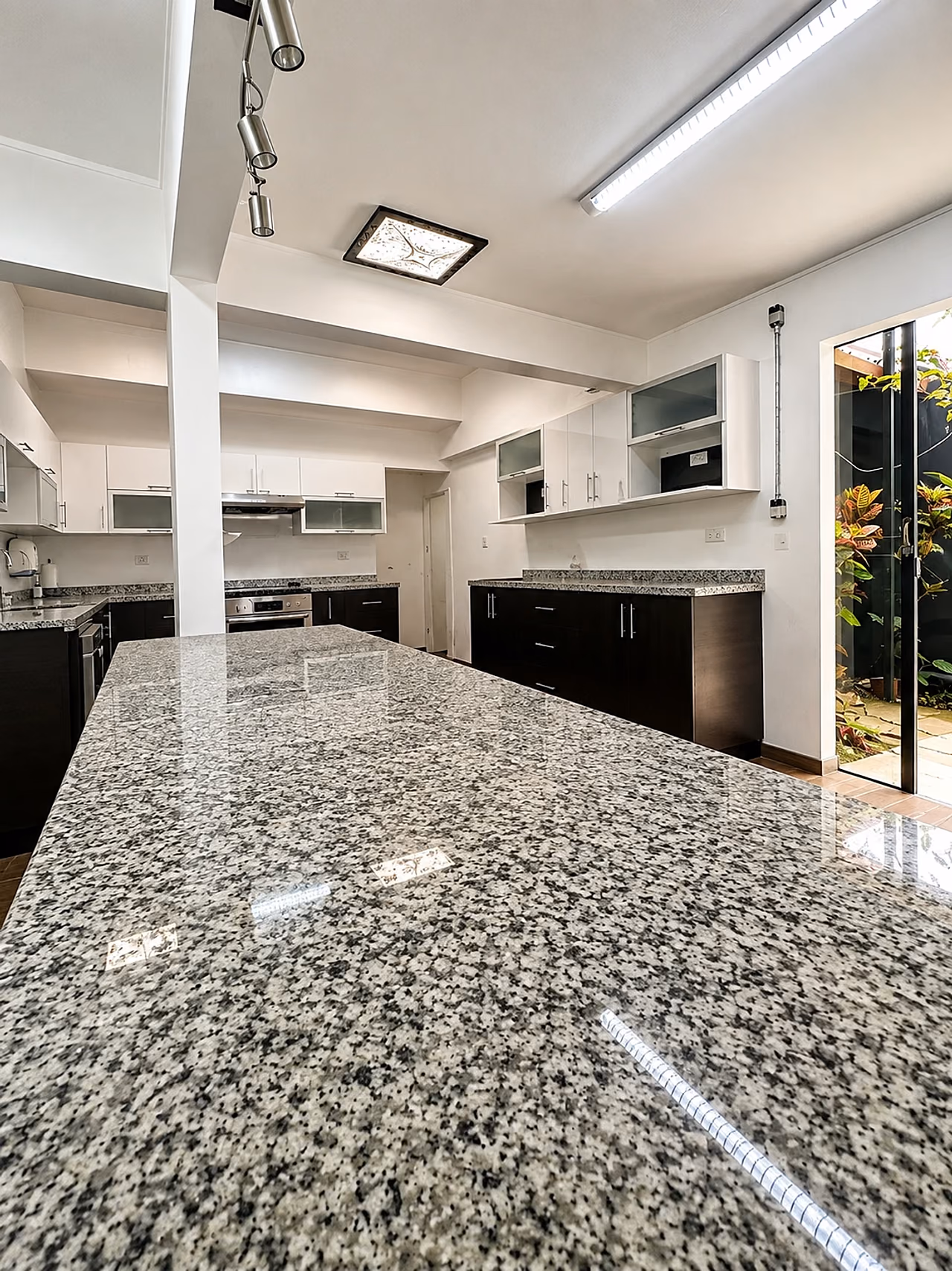 House in Nunciatura for offices or residential use — photo 12 of 20