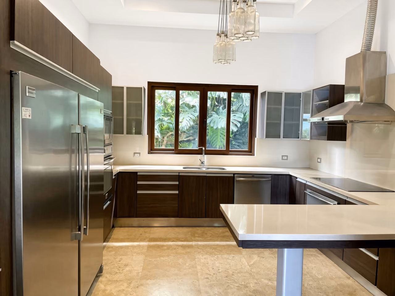 Casa en Guachipelín — foto 3 de 16
