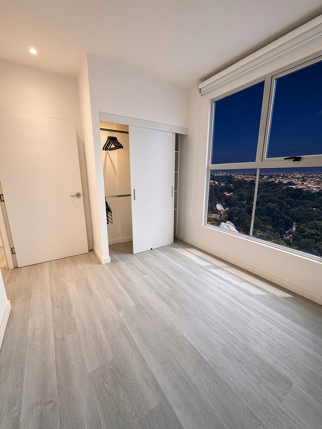 Apartamento al lado de la UCIMED — foto 4 de 13