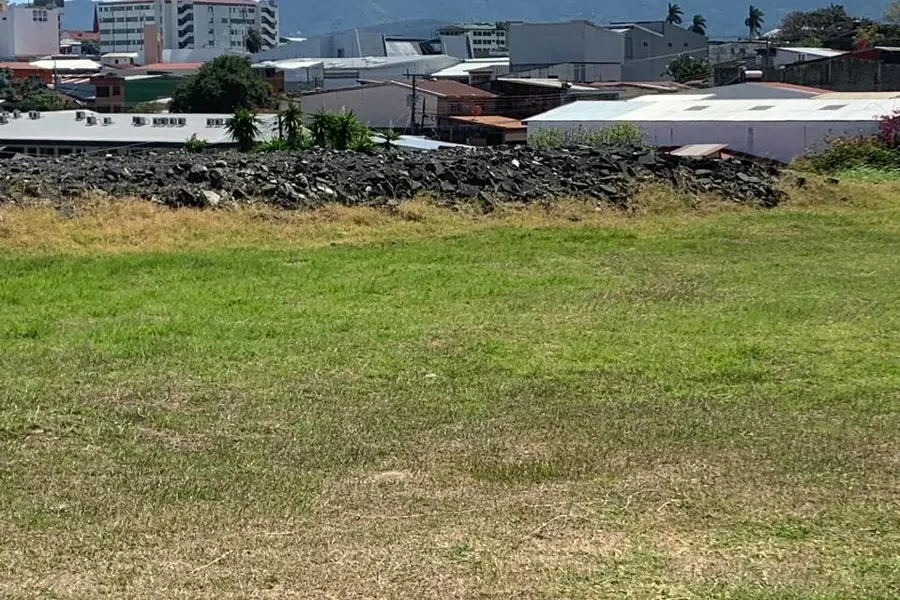 Lote en San José centro